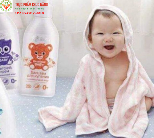 Tinh chất thảo mộc cô đặc dùng tắm cho trẻ em Vitamama Baby Baby Bath Herbal Concentrate made with chamomile water